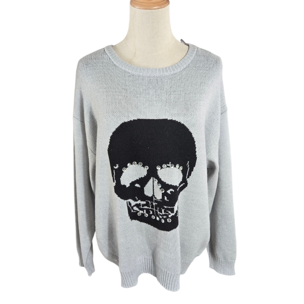 Vigoss Light Gray Knit Skull Rhinestone Sweater NWT